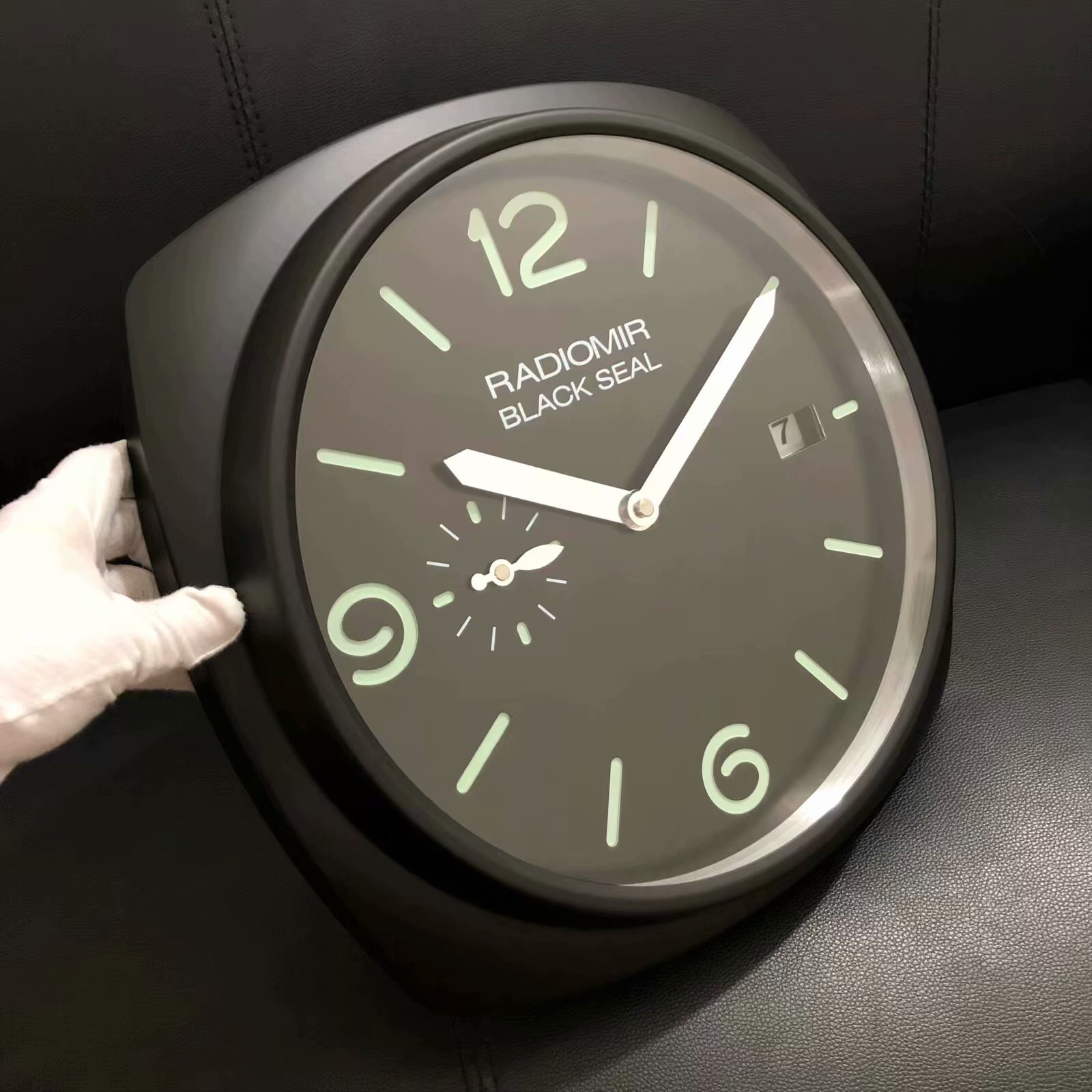 P Black Seal Wall Clock - Big Size- Green Markers